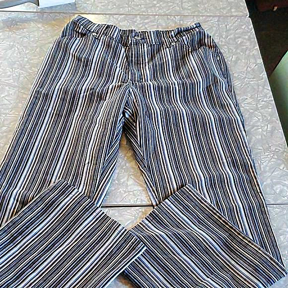 Girls striped jeans by Tommy Hilfiger. - Picture 1 of 8